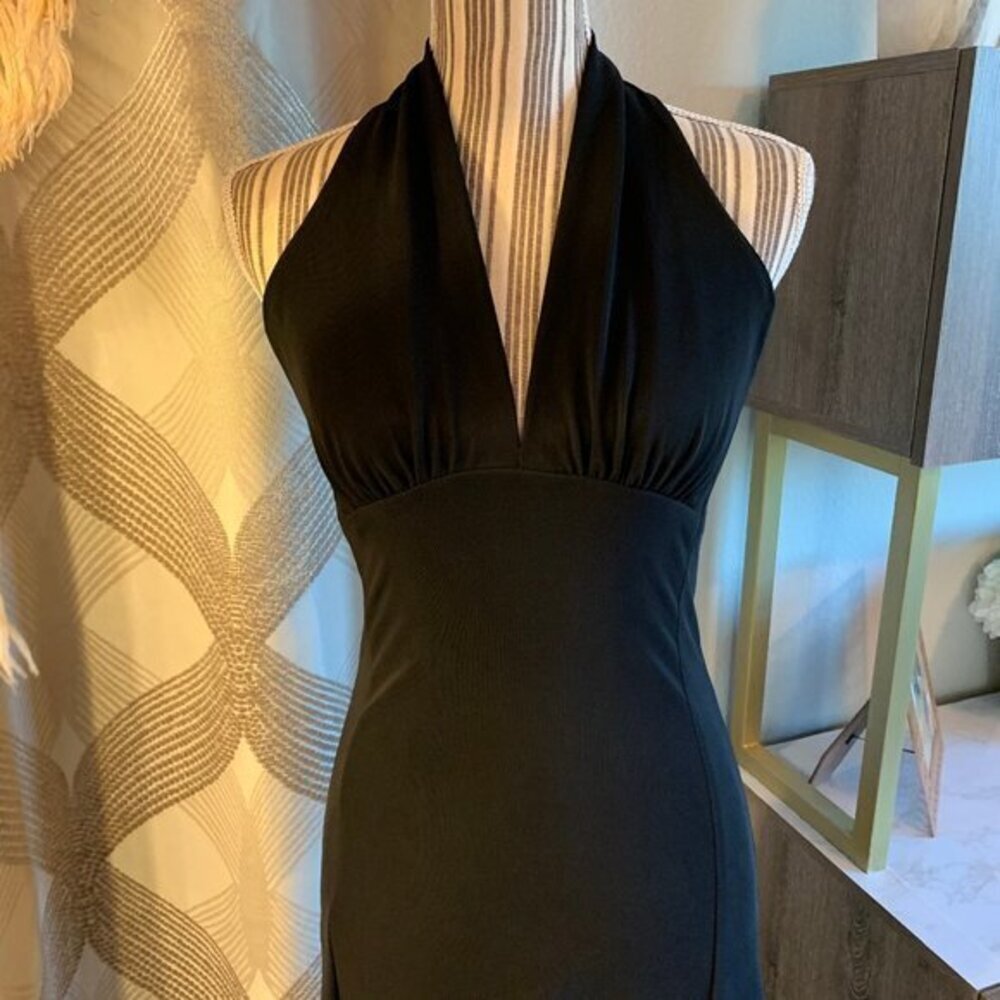 Windsor "Little Black Dress" - Picture 2 of 11